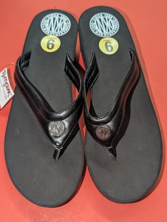 Dkny Shoes - DKNY Donna Karan NY Platform Wedge Flip Flops Sandals Black Logo Size 9 NWT New